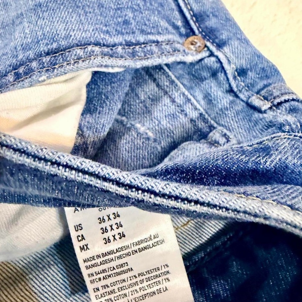 American Eagle Outfitters Light Blue Distressed Skinny Jeans Men’s size: 36 x 34 - Picture 3 of 4
